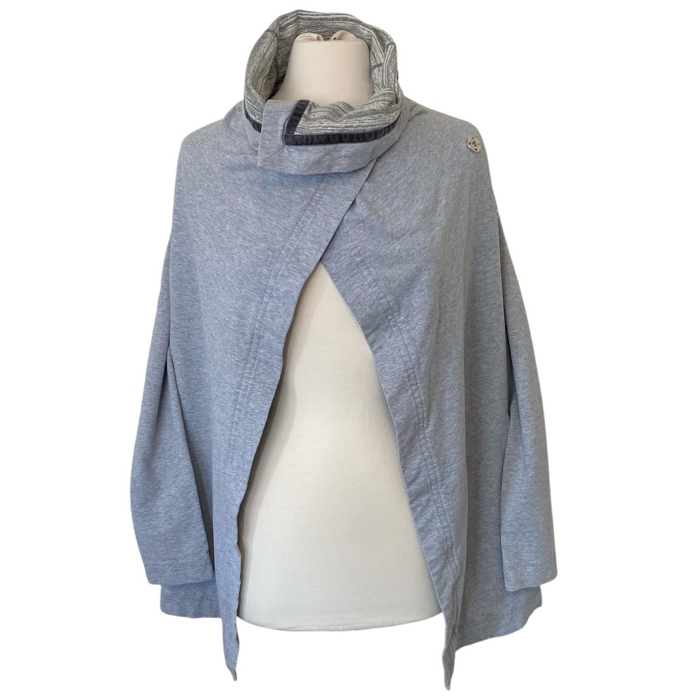 Lululemon Savasana Wrap Jacket Gray Cowl Snap Yoga Women’s 4